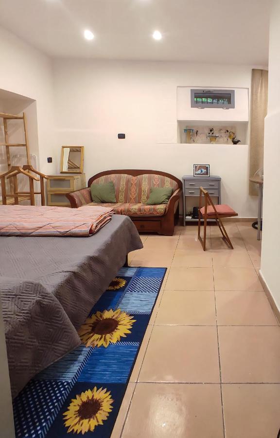 Tra Il Bosco E L'Orto Apartman Nápoly Kültér fotó